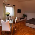 Апартаменты Pod Kozakovem Tatobity