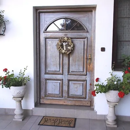 Apartment Pod Kozakovem
