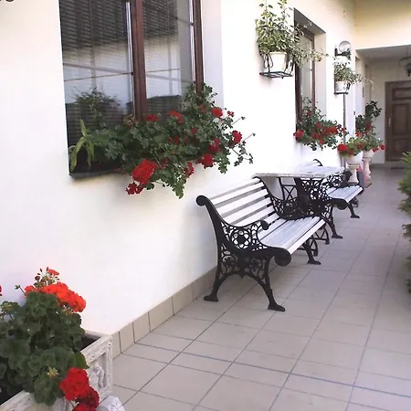 Apartment Pod Kozakovem Tatobity